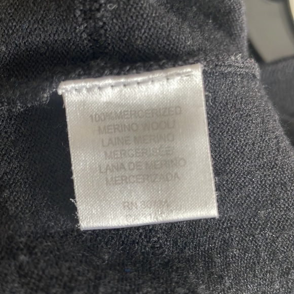 BCBG Maxazria - Deep V sweater dress - Picture 4 of 5